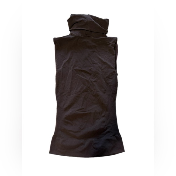 Spanx NWT On Top
Sleeveless Turtleneck
Top Sz med Ret $88 - Picture 5 of 11